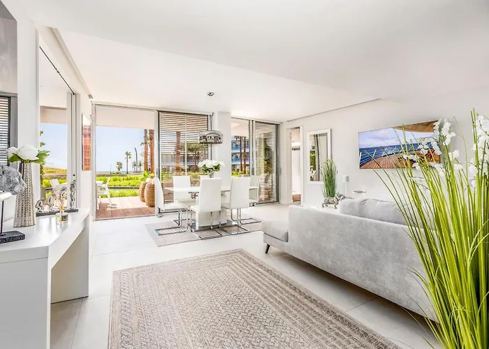 The Edge Front Line Luxury And * Estepona