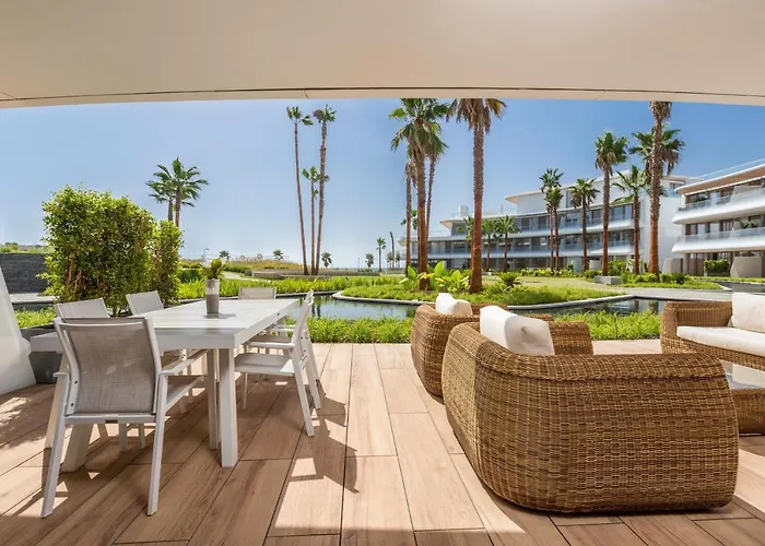 The Edge Front Line Luxury And * Estepona