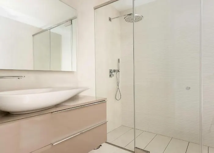 Apartment The Edge Front Line Luxury And