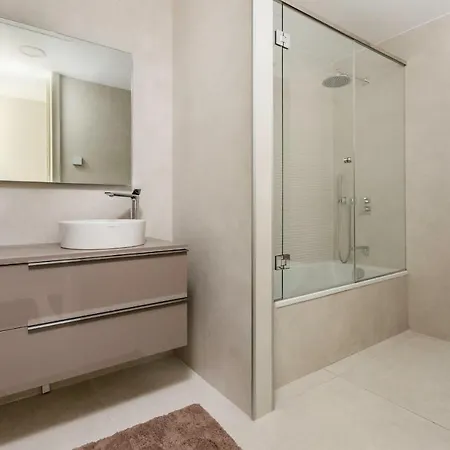 The Edge Front Line Luxury And Apartmán Estepona