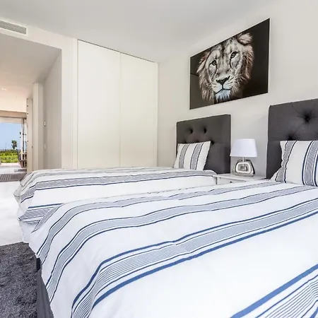 The Edge Front Line Luxury And Apartmán Estepona